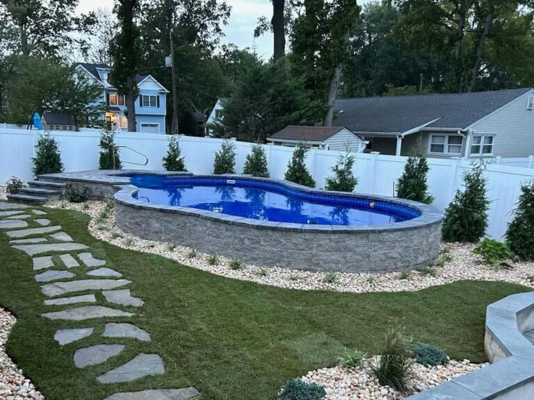 About Us | KiKi Pools | Contact Landing